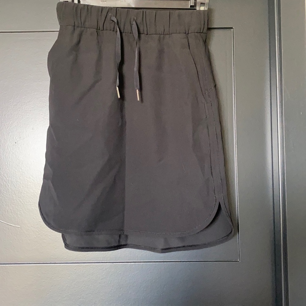 Lululemon On the Fly Skirt